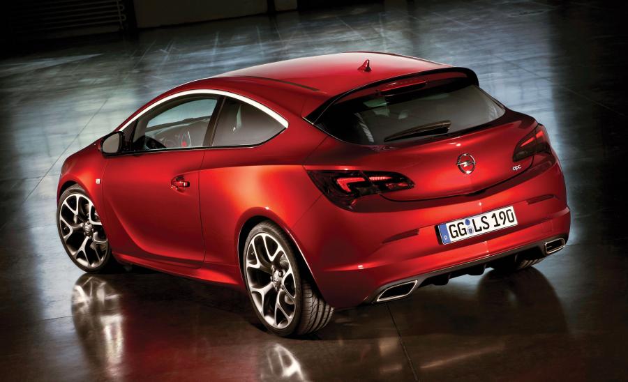  Opel Astra OPC 2012 года  (фото 3 из 64)
